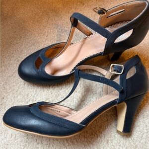 Retro Vintage Style T-Strap JG Navy Women's Heels Like New Condition